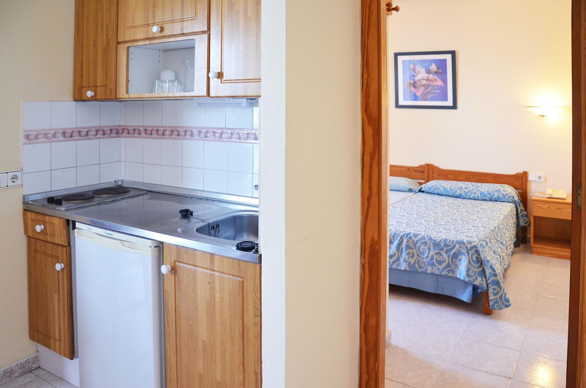 Hotel Apartamentos Vibra Lux Mar Ibiza Town Ngoại thất bức ảnh
