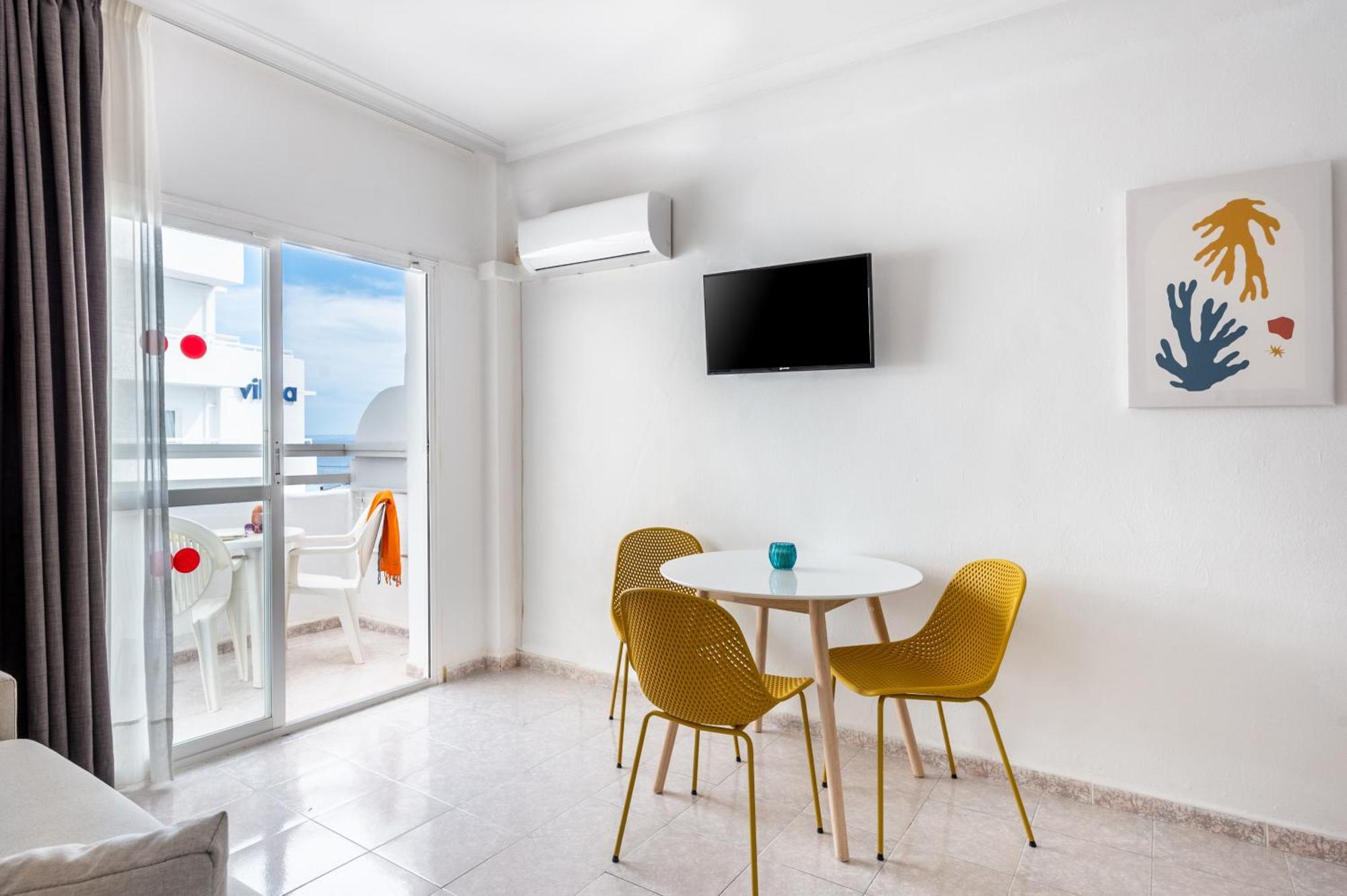 Hotel Apartamentos Vibra Lux Mar Ibiza Town Ngoại thất bức ảnh
