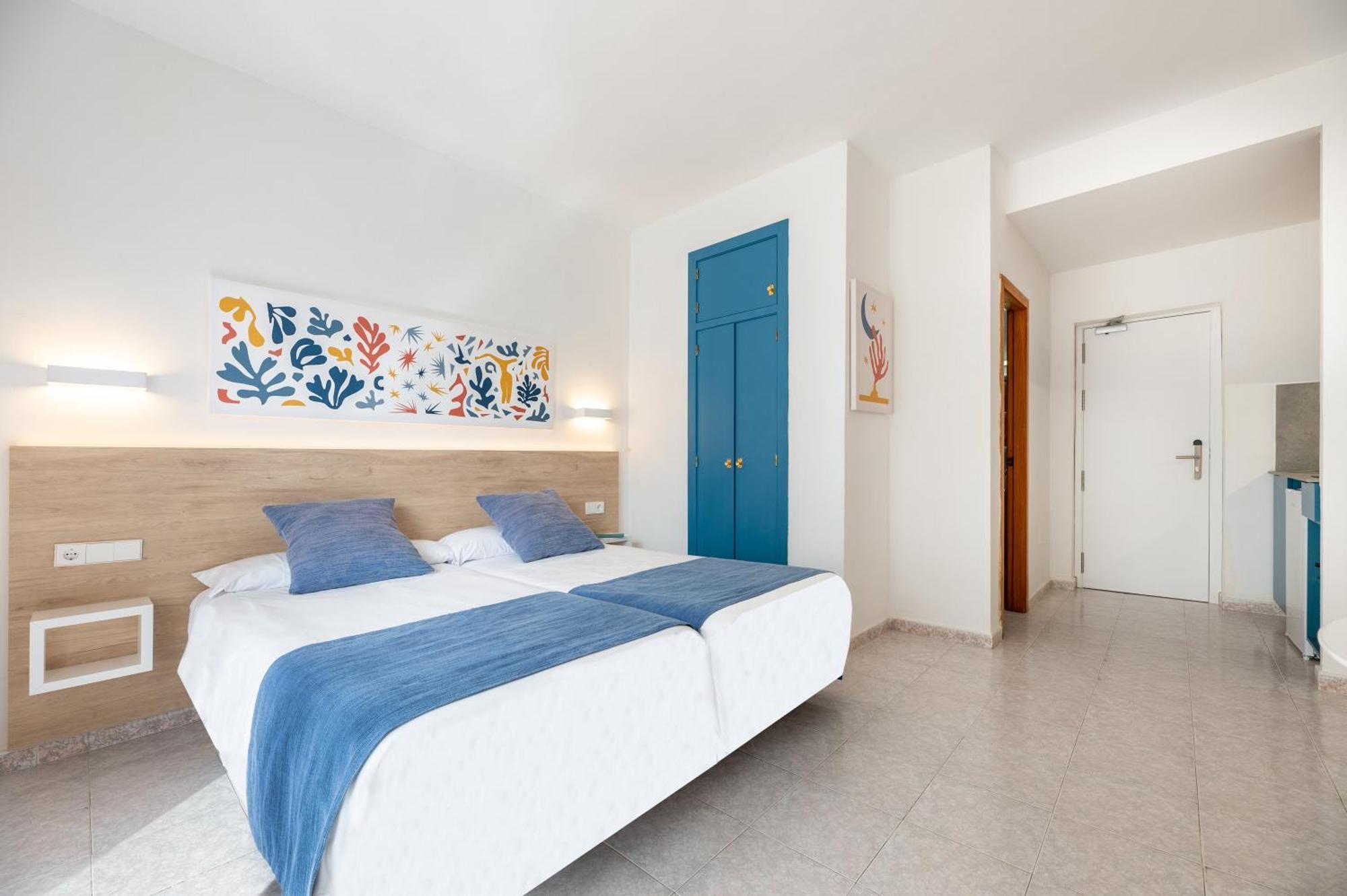 Hotel Apartamentos Vibra Lux Mar Ibiza Town Ngoại thất bức ảnh
